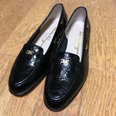フェラガモ matita ローファーのサムネイル