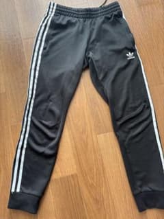 adidas ラインパンツ　細身　Sサイズ相当のサムネイル