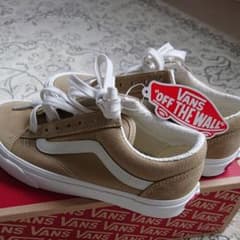 VANS スニーカーのサムネイル