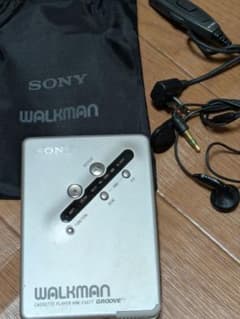 【美品】SONY WM-EX677 カセットウォークマン　ジャンク　ソニー SONY カセットウォークマン WM-EX677 動作に確認ジャンク品 - メルカリ