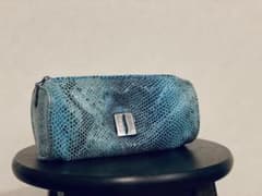 【SEPHORA】青 ヘビ柄 ポーチ｜廃盤｜希少品のサムネイル
