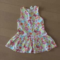 H&M ちょうちょ柄ワンピースのサムネイル