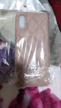 베이지 퀼팅 디자인 케이스