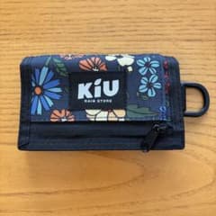 （くりーむそーだ様専用）KiU(キウ)ウォレットポーチのサムネイル
