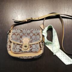 ショルダーバッグ　COACHのサムネイル