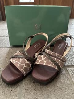 D'ICI Mode et Jacomo サンダル ジラフ柄のサムネイル