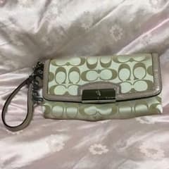 COACHのサムネイル