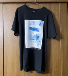 CRYAMY Tシャツのサムネイル