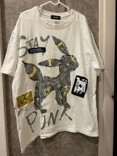 ゲルニカguernka ポケモン　ブラッキーTシャツのサムネイル