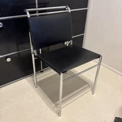 本革 レザー チェア ブラック×シルバー Eileen Gray 大塚家具 - メルカリ