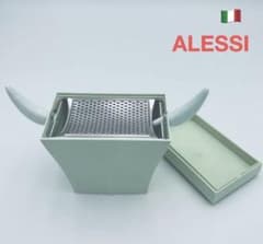 ALESSI Mr.meumeu チーズセラー&グレーター　アレッシィ ALESSI Mr.meumeu チーズセラー&グレーター アレッシィ - メルカリ
