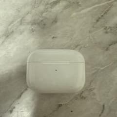 AirPods Pro 1 本体のみ　(動作確認済み)のサムネイル