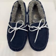 UGG ネイビー モカシン UGG モカシン デッキシューズ ネイビー - メルカリ