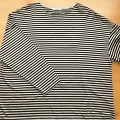 お値下げしました　relume ストライプ 長袖Tシャツ ピックサイズのサムネイル