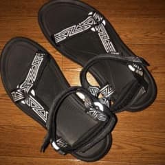 teva サンダル　リフレクター　日本未発売のサムネイル