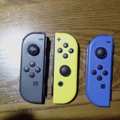 ニンテンドーSwitch ジョイコン ジャンク品3品のサムネイル