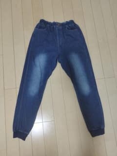 BREEZE デニムパンツ サイズ140のサムネイル