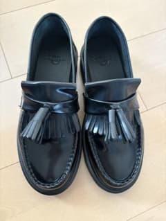 [値下げ]Dr. Martens ブラックローファー フリンジ付き　ADRIANのサムネイル