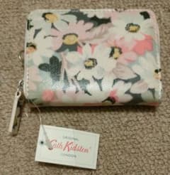Cath Kidston 花柄パスケース　未使用タグ付のサムネイル