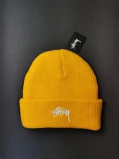 Stussy ビーニー ニット帽 イエロー - メルカリ