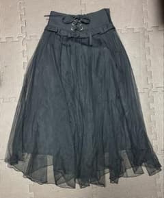 黒スカートのサムネイル