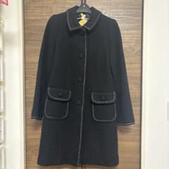 黒のロングコート ボタン付きのサムネイル