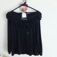 新品♥お買い得！黒のユニクロトップスのサムネイル