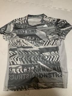アディダス　OWN THE RUN グラフィックTシャツ(FYR43) メンズのサムネイル