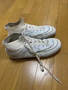 Nike ハイカットサッカーシューズ ホワイト 27.5cmのサムネイル