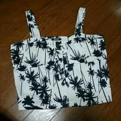 ヘソ上丈♡タンクトップのサムネイル