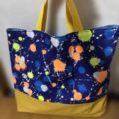 スプレー柄 大きめ レッスンバッグ 手提げバッグ 入園 入学 - メルカリ
