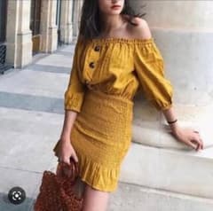 【最終値下げ】ZARA オフショルダーミニワンピースのサムネイル