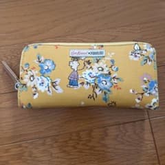 スヌーピー 花柄 長財布のサムネイル