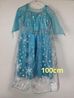 エルサの水色ドレス 雪の結晶模様のサムネイル