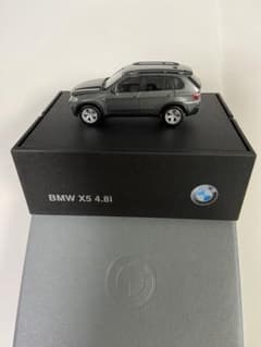 新品【純正品】 X5 ミニカー グレー 純正 BMW X5 4.8i ミニカー 1/64スケール グレー ディーラー購入