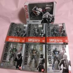 仮面ライダーTHE FIRST＆NEXT ライダー6体+バイク S.H.F - メルカリ
