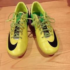 サッカースパイクマーキュリアルのサムネイル