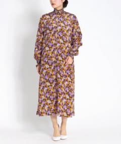 極美品　BAUM UND PFERDGARTEN 花柄長袖ワンピースのサムネイル