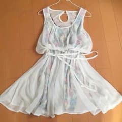 即売り切れ品 透けるフラワーワンピースのサムネイル
