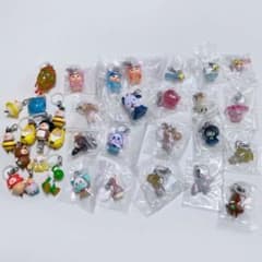 めじるしチャーム　まとめ売り３４個のサムネイル