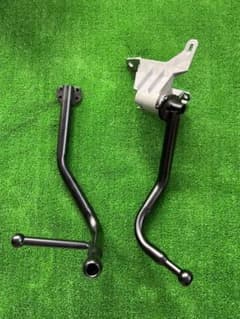 いすゞエルフ　新車外し　ミラーステー左右セットのサムネイル