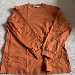 UNIQLO U オレンジ 長袖Tシャツ Mサイズのサムネイル