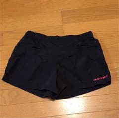 adidas  ショートパンツ  黒のサムネイル
