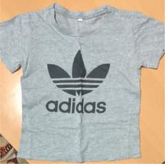 子供服のサムネイル
