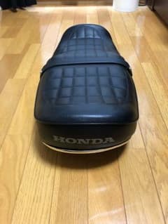 ホンダCB750k2用シートのサムネイル