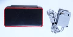 Newニンテンドー2DSLLブラック×レッド マリオカート7パック 本体＋充電器