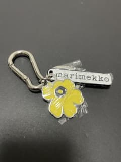 marimekko マリメッコ キーホルダー キーリング 黄　イエロー 新品のサムネイル