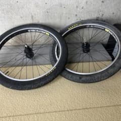 値下げ　ダウンヒル用のタイヤ？のサムネイル