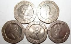 イギリス硬貨 20ペンス 5枚 約21mm エリザベス 1982年 - メルカリ