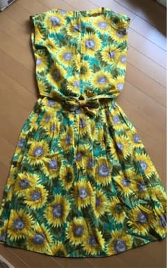 ひまわり柄　セットアップのサムネイル